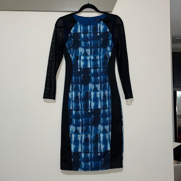 Karen Millen Dresses & Skirts - Karen Millen Blue Printed Mesh Long Sleeve Dress SZ US 6 EUC